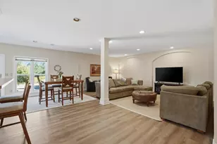 5693 Strawberry Cir, Commerce Township, MI 48382 - Photo 33