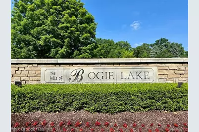 5693 Strawberry Circle, Commerce Township, MI 48382 - Photo 57