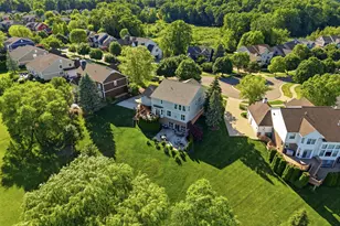 5693 Strawberry Cir, Commerce Township, MI 48382 - Photo 45