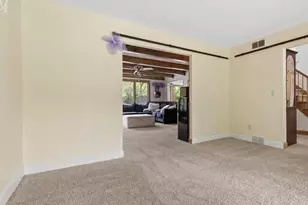 5893 Mary King Dr, Jackson, MI 49201 - Photo 9