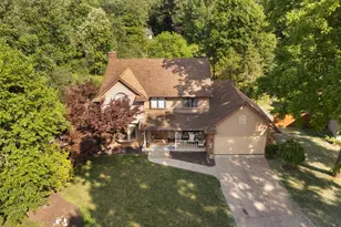 5893 Mary King Dr, Jackson, MI 49201 - Photo 3