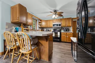 5893 Mary King Dr, Jackson, MI 49201 - Photo 17
