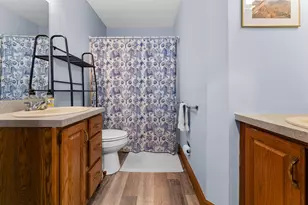 5893 Mary King Dr, Jackson, MI 49201 - Photo 15