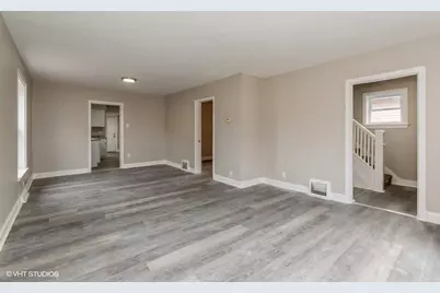 979 Lavette Avenue, Benton Harbor, MI 49022 - Photo 5