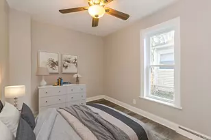979 Lavette Ave, Benton Harbor, MI 49022 - Photo 11