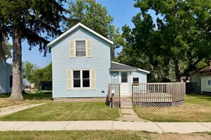 1304 Pearl St, Lake Odessa, MI 48849 - Photo 11