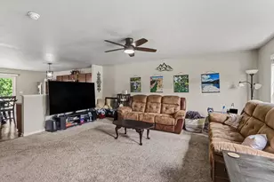 231 Station Hill St, Galesburg, MI 49053 - Photo 5