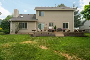 6556 Pennstone Cir, Saline, MI 48176 - Photo 3