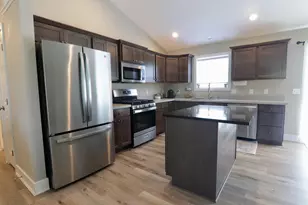 5806 Birdsong Ct SE, Grand Rapids, MI 49508 - Photo 9