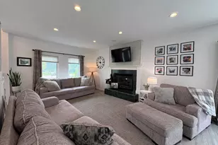 1694 Leisure Ct, Dorr, MI 49323 - Photo 5