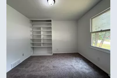 502 Clark Street, Buchanan, MI 49107 - Photo 17