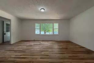 502 Clark St, Buchanan, MI 49107 - Photo 3