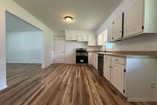 502 Clark St, Buchanan, MI 49107 - Photo 11