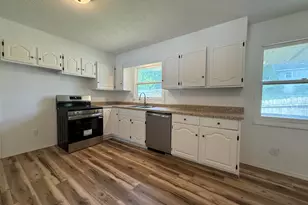 502 Clark St, Buchanan, MI 49107 - Photo 7
