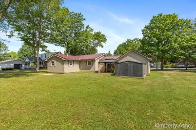 207 W Maple Street, Marion City, MI 48811 - Photo 23