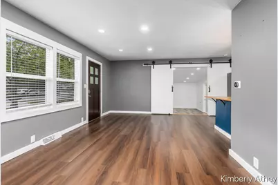 207 W Maple Street, Marion City, MI 48811 - Photo 5