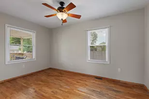 924 Oak St, Adrian, MI 49221 - Photo 11