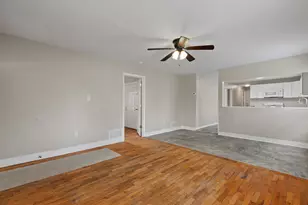 924 Oak St, Adrian, MI 49221 - Photo 5