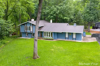 2700 Shadowbrook Drive SE, Grand Rapids, MI 49546 - Photo 3