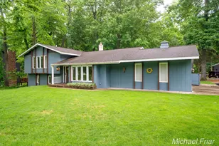 2700 Shadowbrook Dr SE, Grand Rapids, MI 49546 - Photo 1