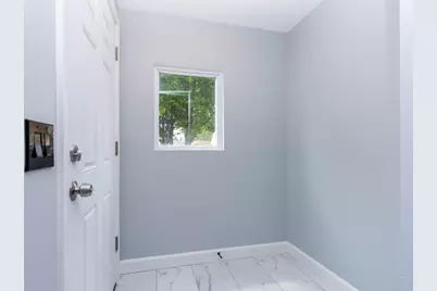 22714 Heussner Avenue, Warren, MI 48089 - Photo 5