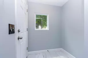 22714 Heussner Ave, Warren, MI 48089 - Photo 5