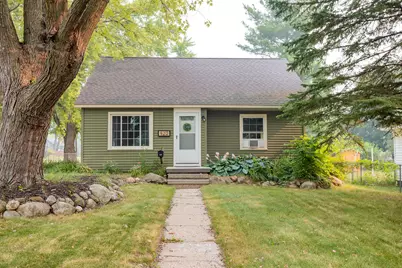 922 W Montcalm Street, Greenville, MI 48838 - Photo 33