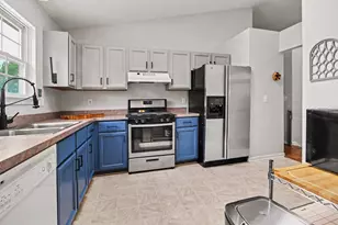 7283 Streamwood Dr, Ypsilanti, MI 48197 - Photo 9