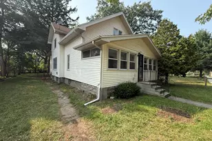 351 Erickson St, Muskegon, MI 49442 - Photo 1