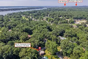 944 W Fennwood Cir, Muskegon, MI 49445 - Photo 3