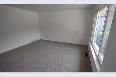 8601 Cedar Court, Ypsilanti, MI 48198 - Photo 5