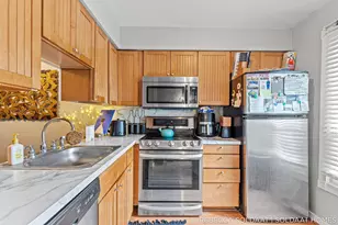 2539 Chatham Woods Dr SE, Grand Rapids, MI 49546 - Photo 13