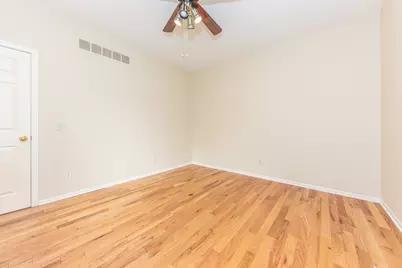 4682 Sawgrass Drive E, Ann Arbor, MI 48108 - Photo 35