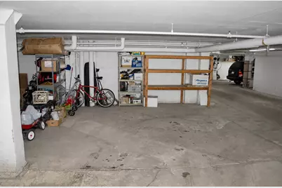 600 Monroe Avenue NW #411, Grand Rapids, MI 49503 - Photo 17