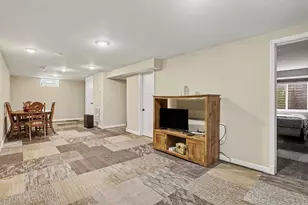 900 Jefferson St, Three Rivers, MI 49093 - Photo 9