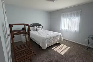 3963 Lotus Lndg Cir, Waterford, MI 48329 - Photo 19