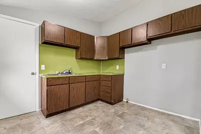 2440 Wilex Court SW, Wyoming, MI 49519 - Photo 9