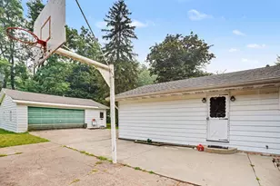 236 Cora St, Allegan, MI 49010 - Photo 29