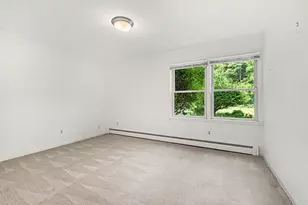 1926 Greenbriar Dr, Portage, MI 49024 - Photo 17
