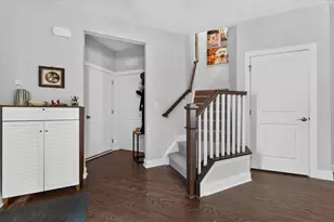 3062 N Spurway Dr, Ann Arbor, MI 48105 - Photo 7