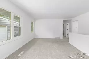 2110 Worden St, Lansing, MI 48910 - Photo 25