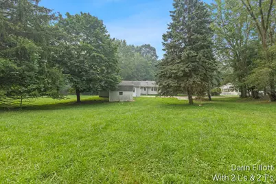 2110 Worden Street, Lansing, MI 48910 - Photo 9