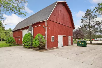3650 Hogback Road, Fowlerville, MI 48836 - Photo 85