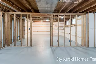 19127 W Spring Lake Rd, Spring Lake, MI 49456 - Photo 37