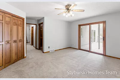 19127 W Spring Lake Road, Spring Lake, MI 49456 - Photo 15