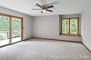 19127 W Spring Lake Rd, Spring Lake, MI 49456 - Photo 21