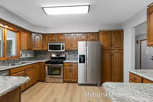 19127 W Spring Lake Rd, Spring Lake, MI 49456 - Photo 9