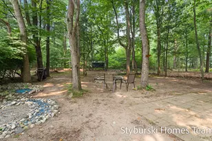 19127 W Spring Lake Rd, Spring Lake, MI 49456 - Photo 43