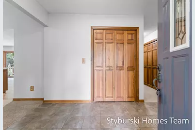 19127 W Spring Lake Road, Spring Lake, MI 49456 - Photo 5