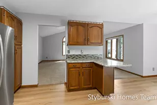 19127 W Spring Lake Rd, Spring Lake, MI 49456 - Photo 11